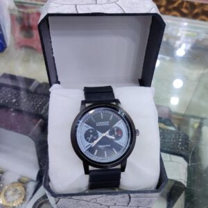 Stylish Rubber Strap Round Watch