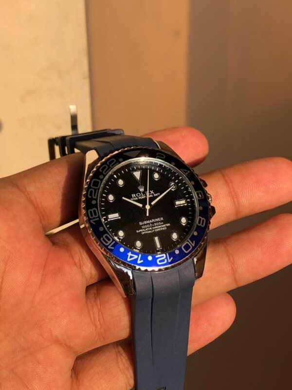 Men Rubber Water Resistant Quartz Watch