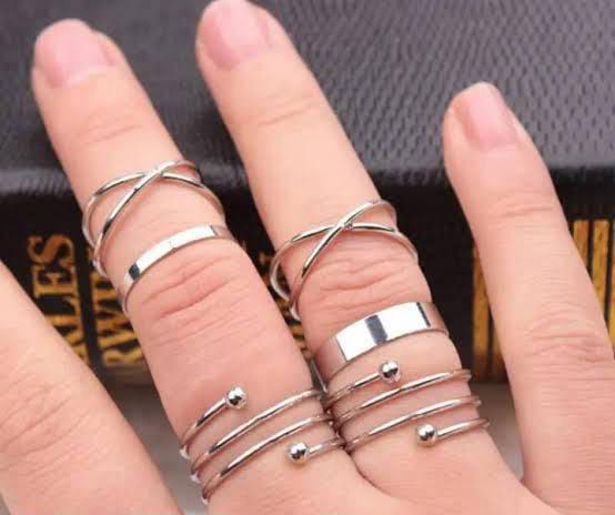 silver round ring set with simple and sleek design