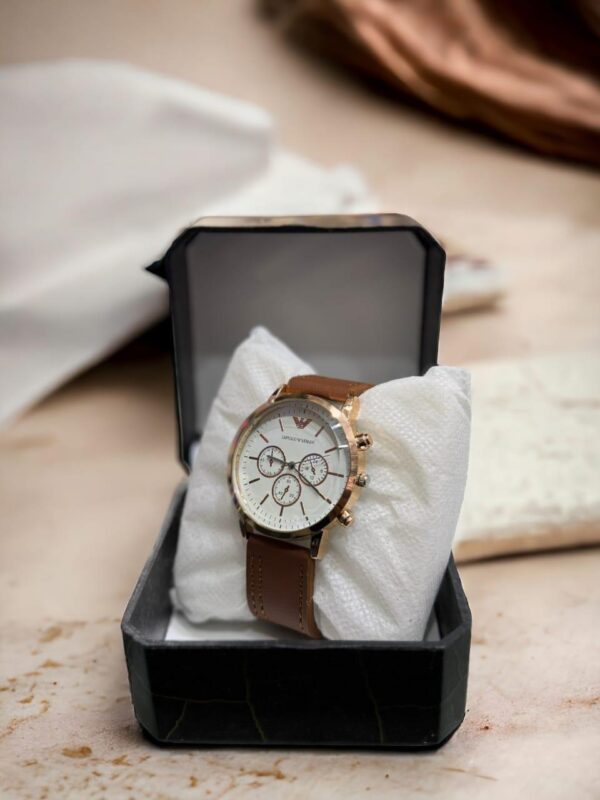 Men Brown Leather Quartz Watch