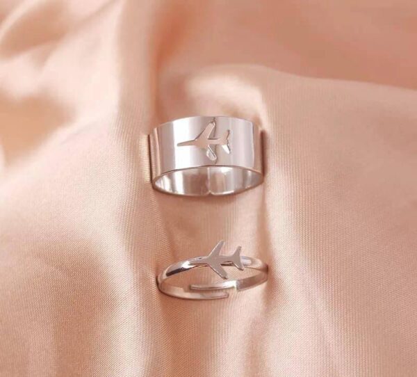 couple airplane pair ring
