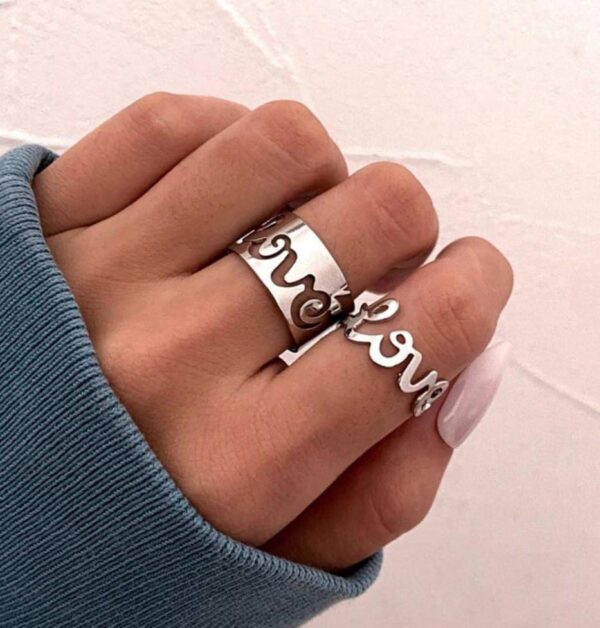 love sign couple pair ring