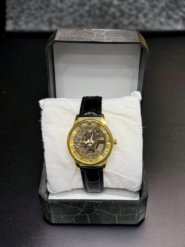 Men Black Leather Strap Analogue Watch