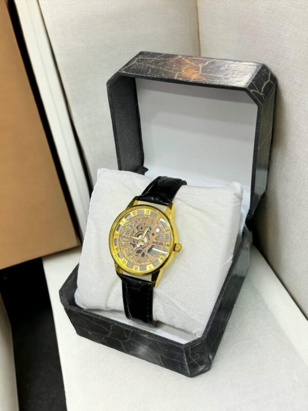 Men Black Leather Strap Analogue Watch
