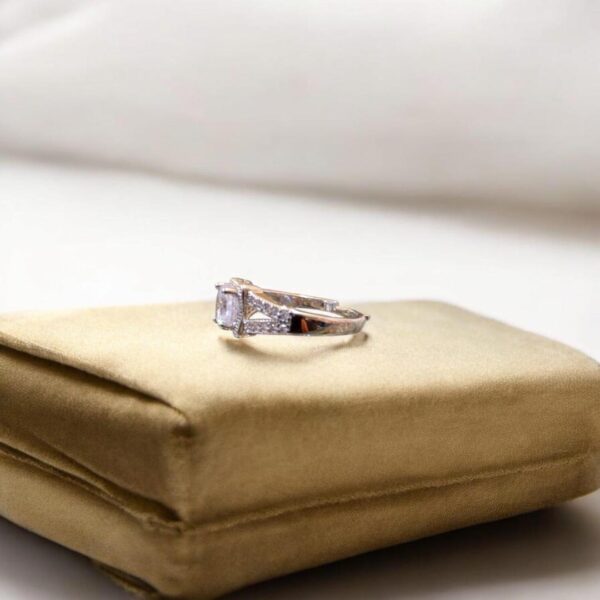 adjustable moissanite ring with brilliant sparkle