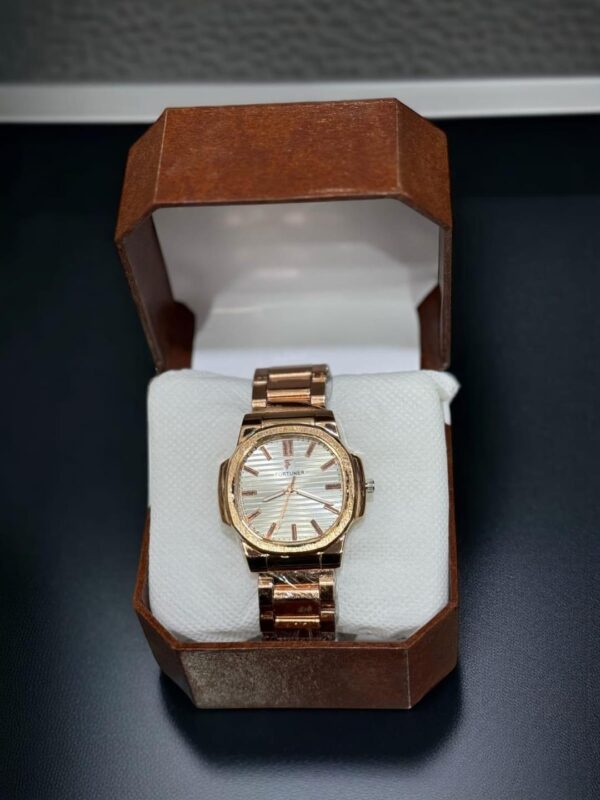 Men Stainless Steel Textured Strap Watch