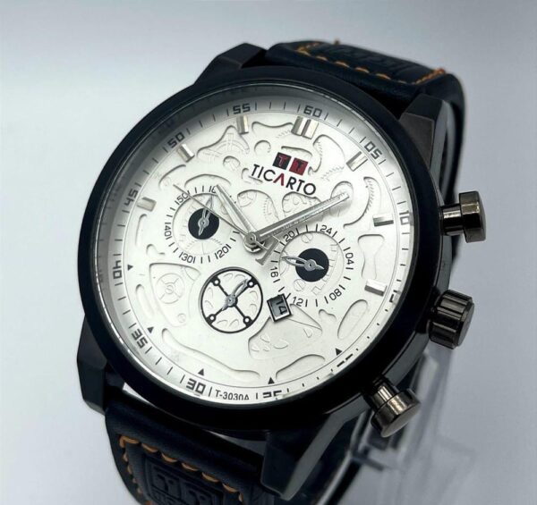 Men Metal Round Case Quartz Watch