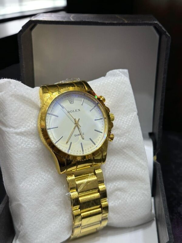 Men Golden Steel Chain Strap Quartz Watch