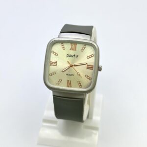 Quartz Rubber Strap Wrist Watch