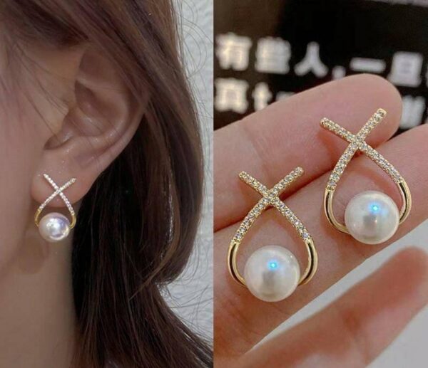Elegant Pearl Top Formal Earrings