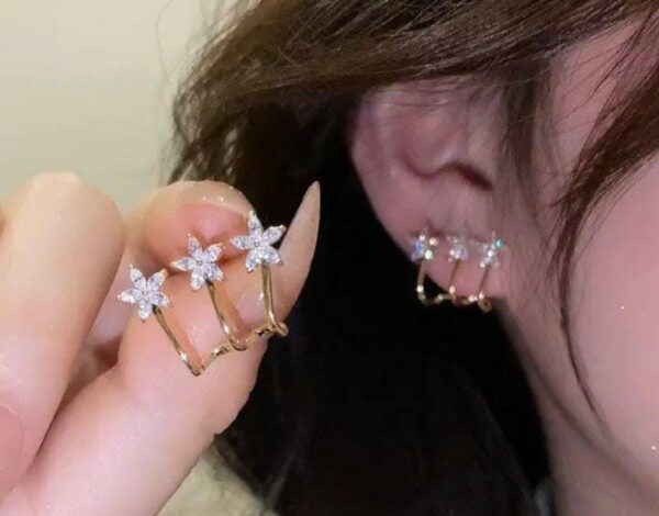 Beautiful Flower Metal Earrings