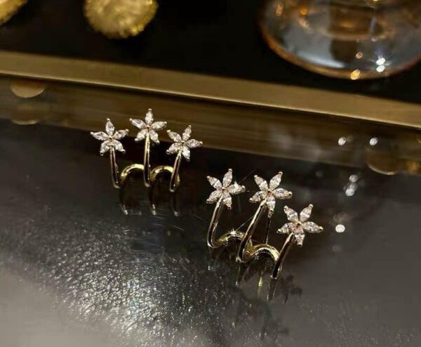 Beautiful Flower Metal Earrings