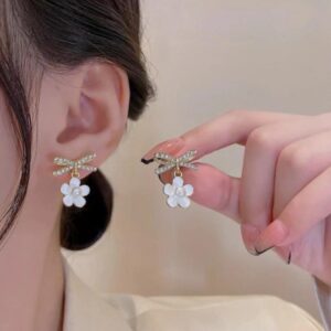 Elegant White Flower Design Tops